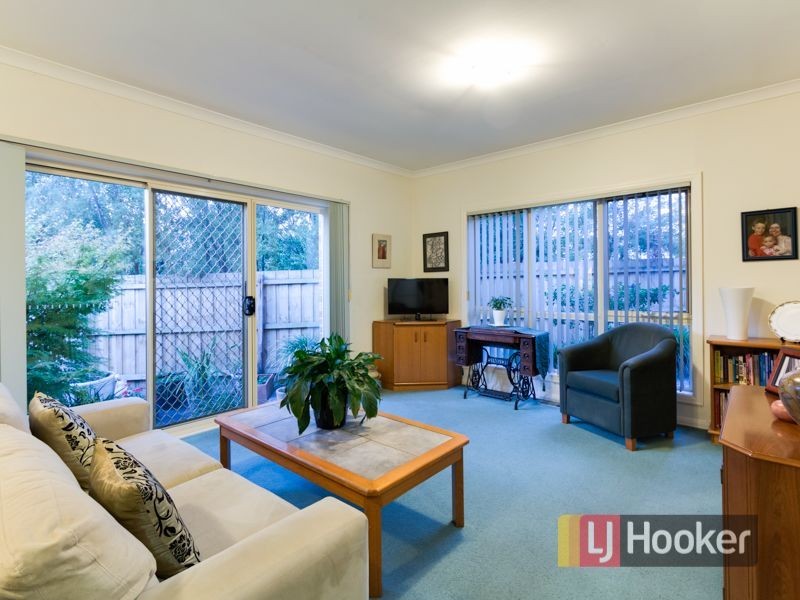 Unit 12/10 Parkhill Drive, Berwick VIC 3806