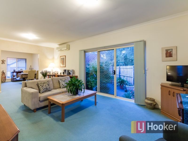 Unit 12/10 Parkhill Drive, Berwick VIC 3806