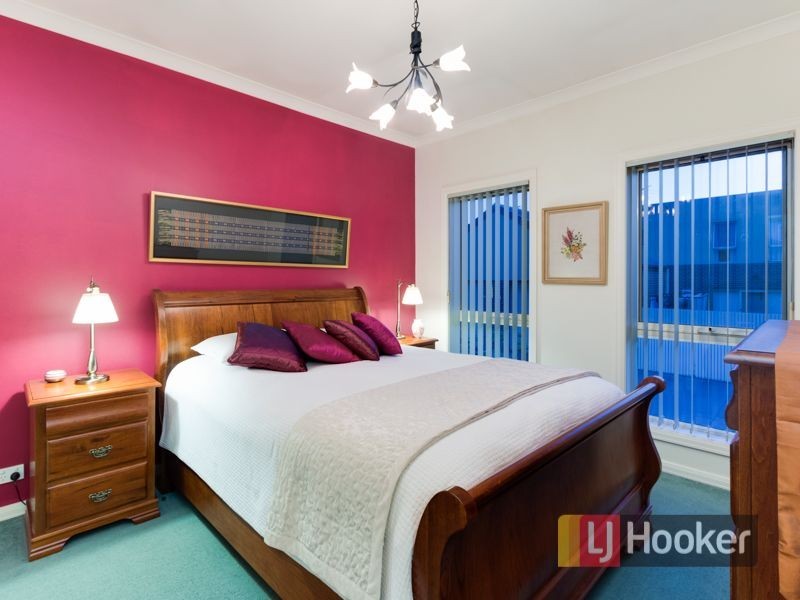 Unit 12/10 Parkhill Drive, Berwick VIC 3806