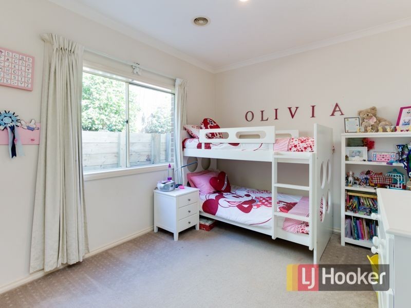 64 Jarryd Crescent, Berwick VIC 3806