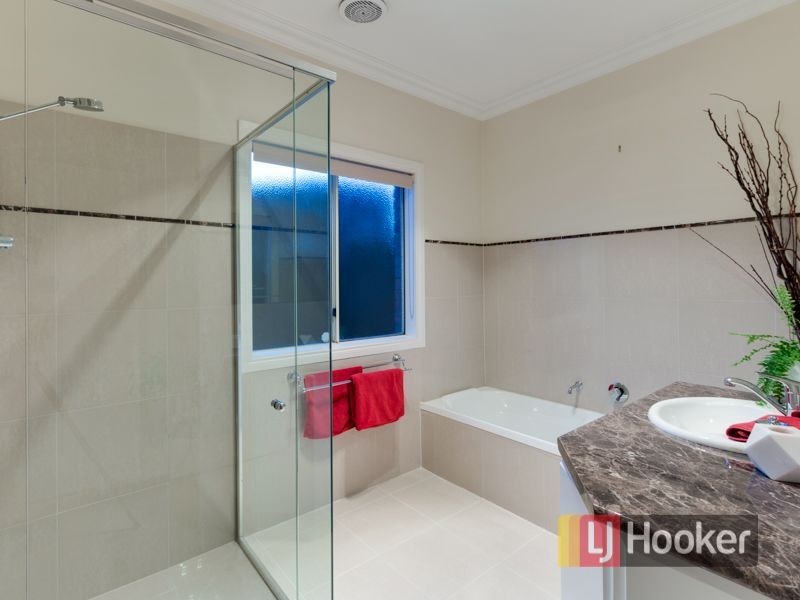 4 Shane Court, Berwick VIC 3806