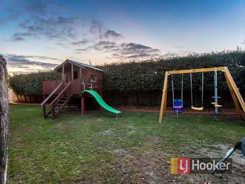 4 Shane Court, Berwick VIC 3806