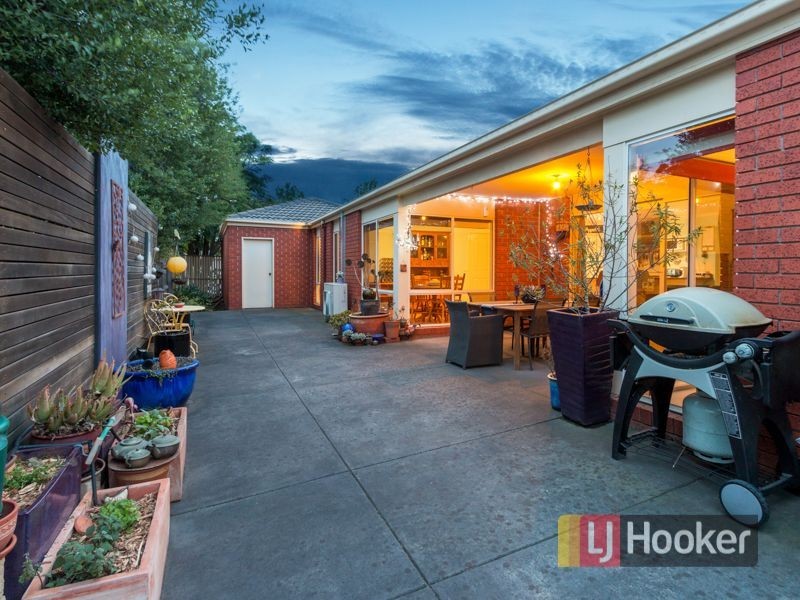 25 Retreat Circuit, Beaconsfield VIC 3807