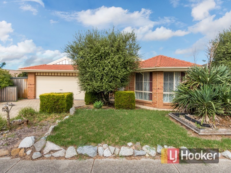 44 Earlsfield Drive, Berwick VIC 3806