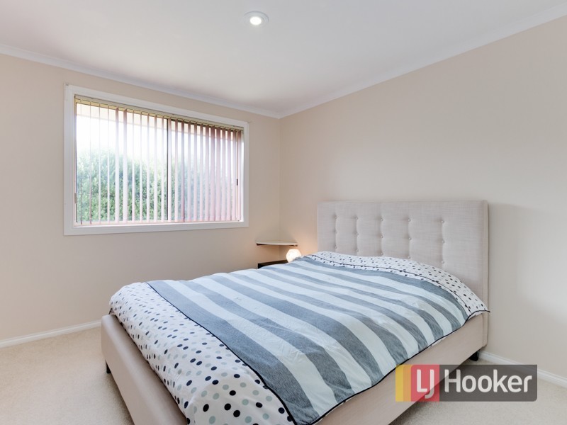 44 Earlsfield Drive, Berwick VIC 3806