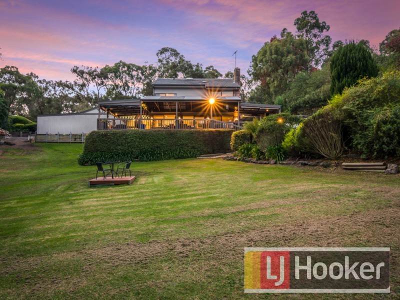 5 Knapton Avenue, Beaconsfield Upper VIC 3808