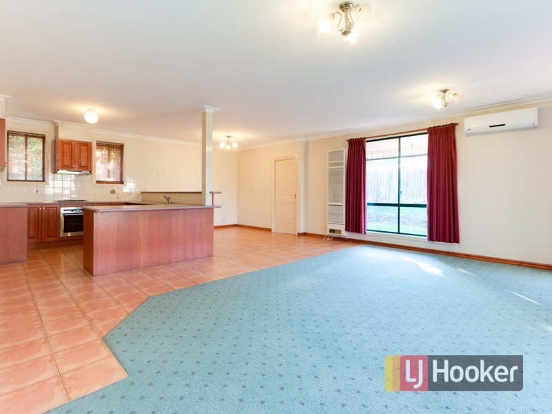 45 Earlsfield Drive, Berwick VIC 3806