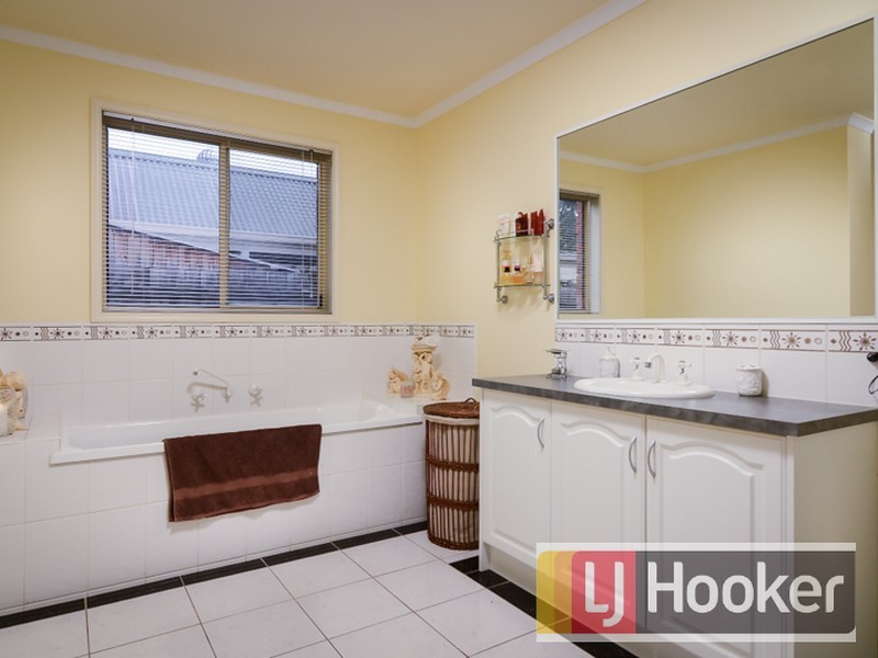 5 Ludlow Court, Beaconsfield VIC 3807