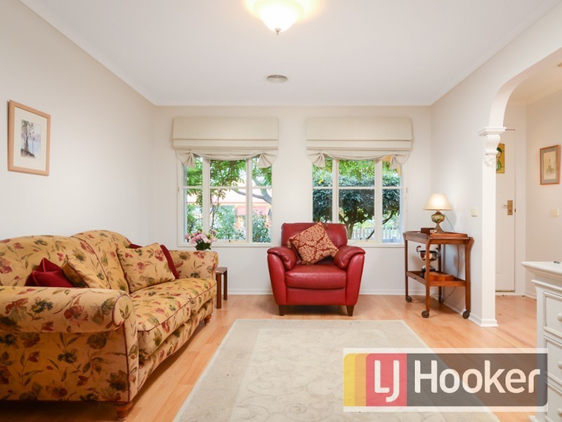 39 Allardice Parade, Berwick VIC 3806