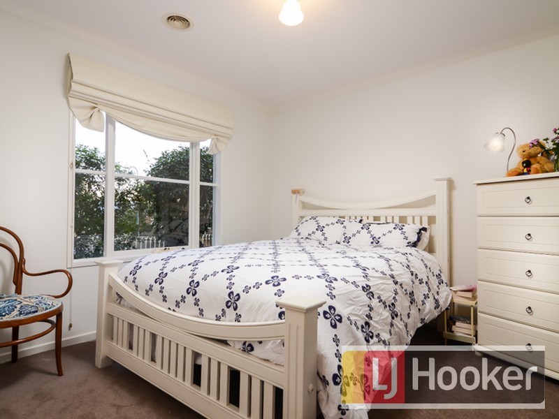 39 Allardice Parade, Berwick VIC 3806