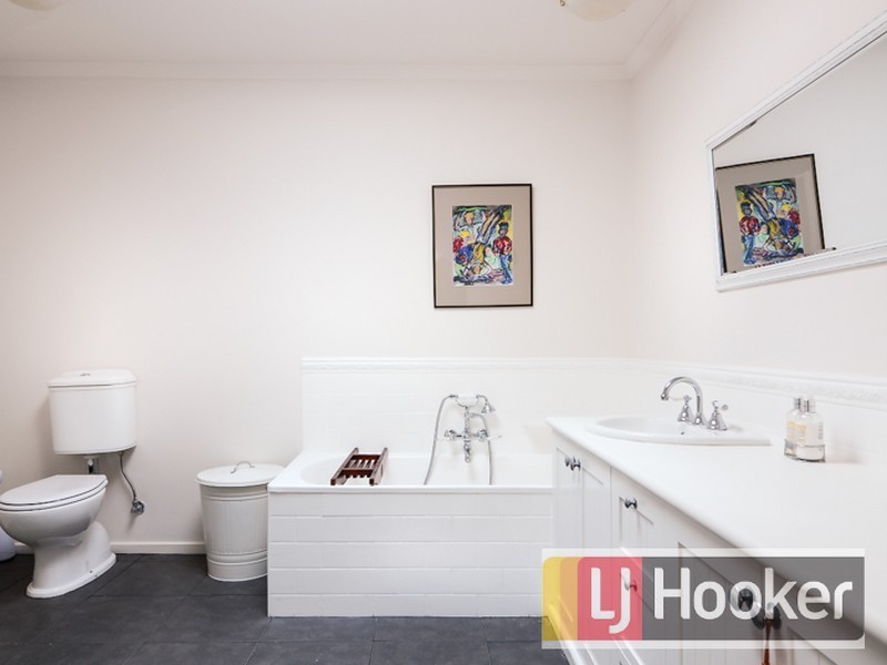 39 Allardice Parade, Berwick VIC 3806