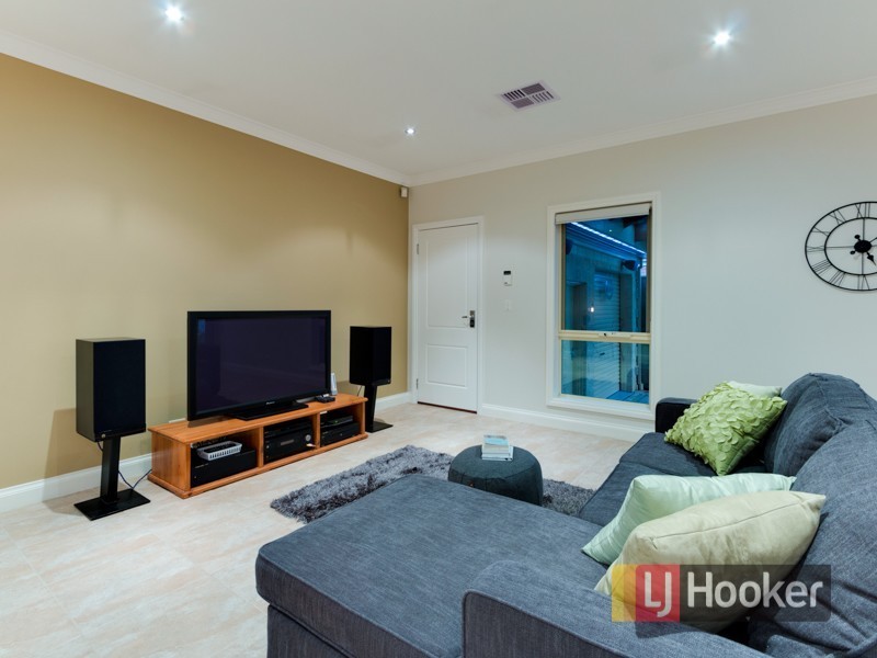 15 Bryn Mawr Boulevard, Berwick VIC 3806