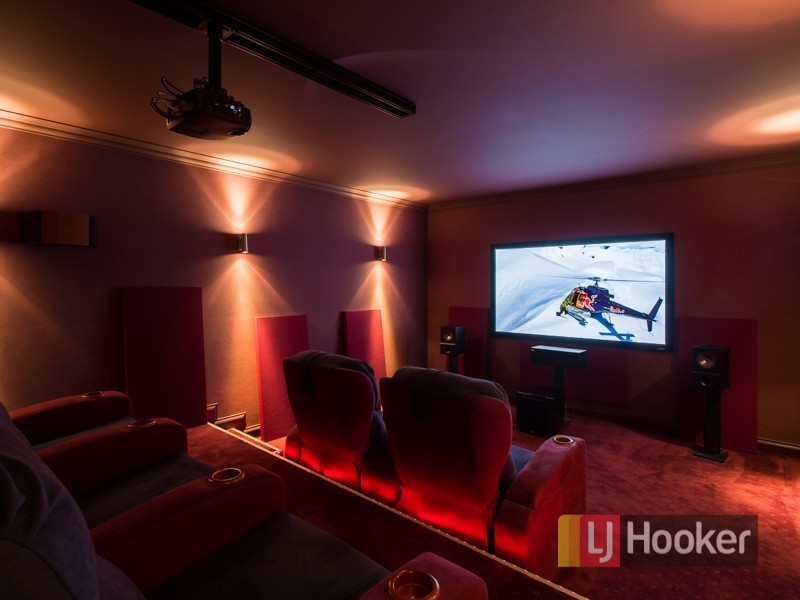 15 Bryn Mawr Boulevard, Berwick VIC 3806