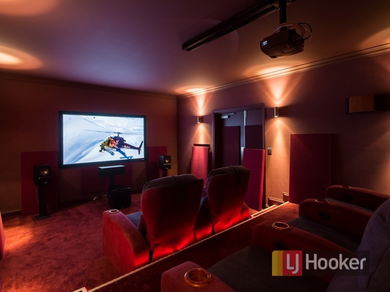 15 Bryn Mawr Boulevard, Berwick VIC 3806