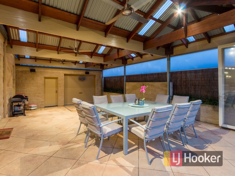 15 Bryn Mawr Boulevard, Berwick VIC 3806