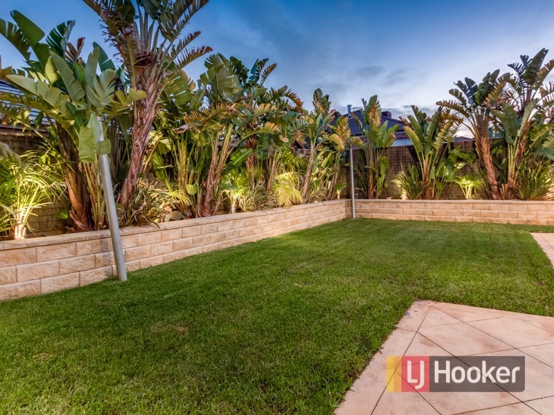 15 Bryn Mawr Boulevard, Berwick VIC 3806