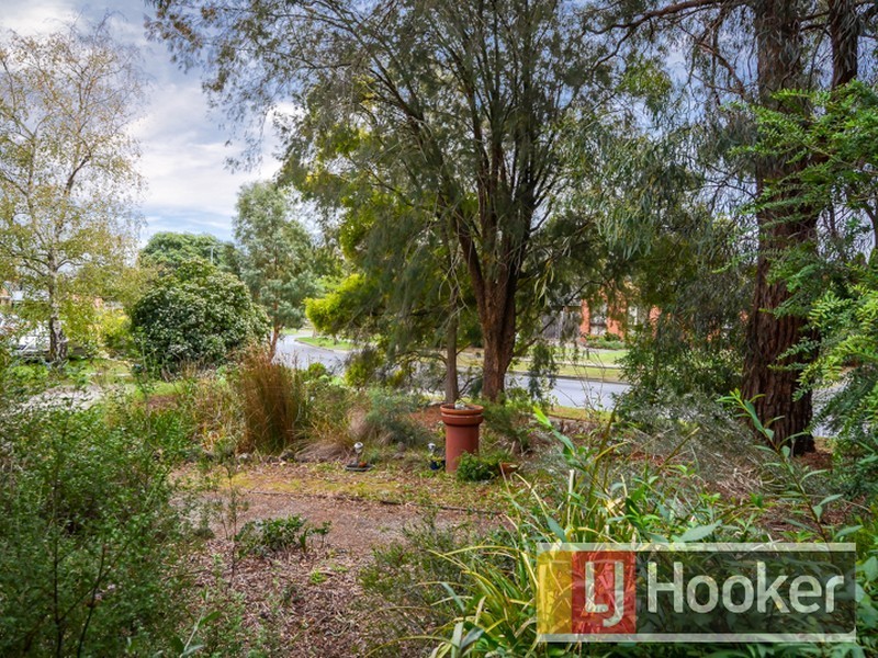 6 Kelso Place, Berwick VIC 3806