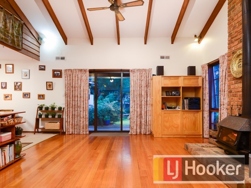 6 Kelso Place, Berwick VIC 3806