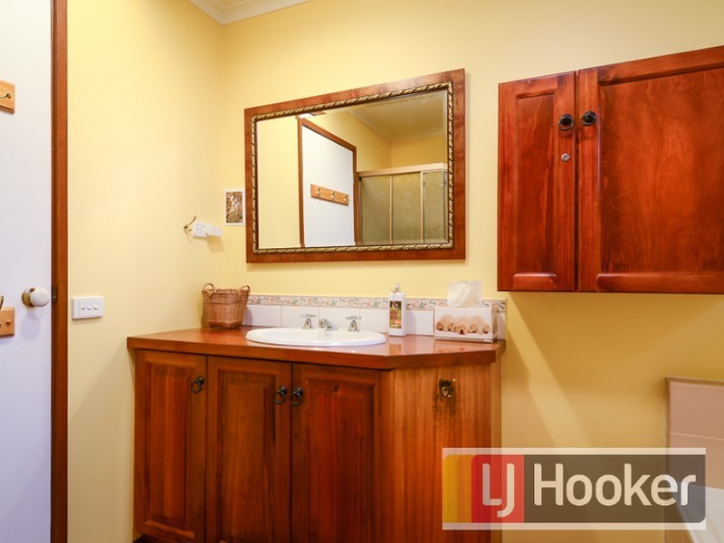 6 Kelso Place, Berwick VIC 3806