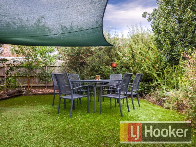 6 Kelso Place, Berwick VIC 3806