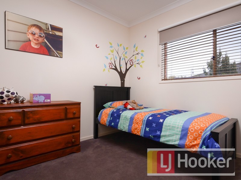 184 Linsell Blvd, Cranbourne East VIC 3977