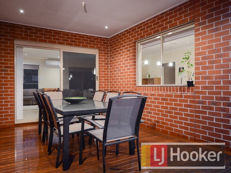 184 Linsell Blvd, Cranbourne East VIC 3977