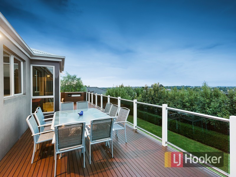 18 Wild Duck Way, Beaconsfield VIC 3807