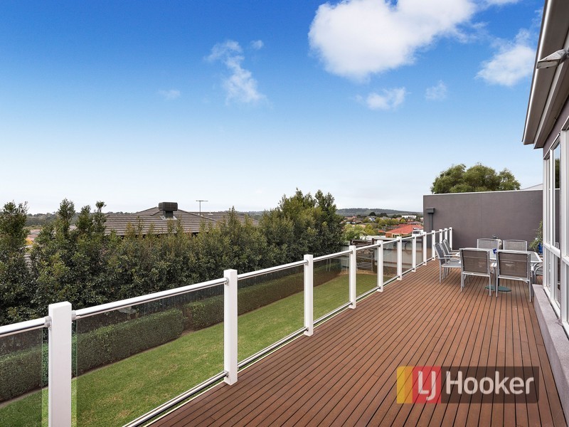 18 Wild Duck Way, Beaconsfield VIC 3807