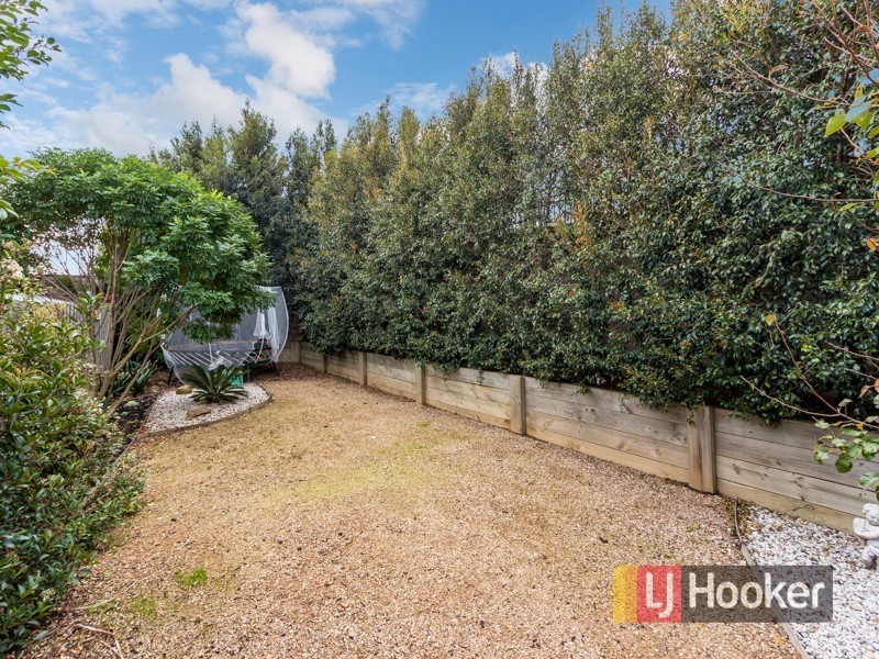18 Wild Duck Way, Beaconsfield VIC 3807
