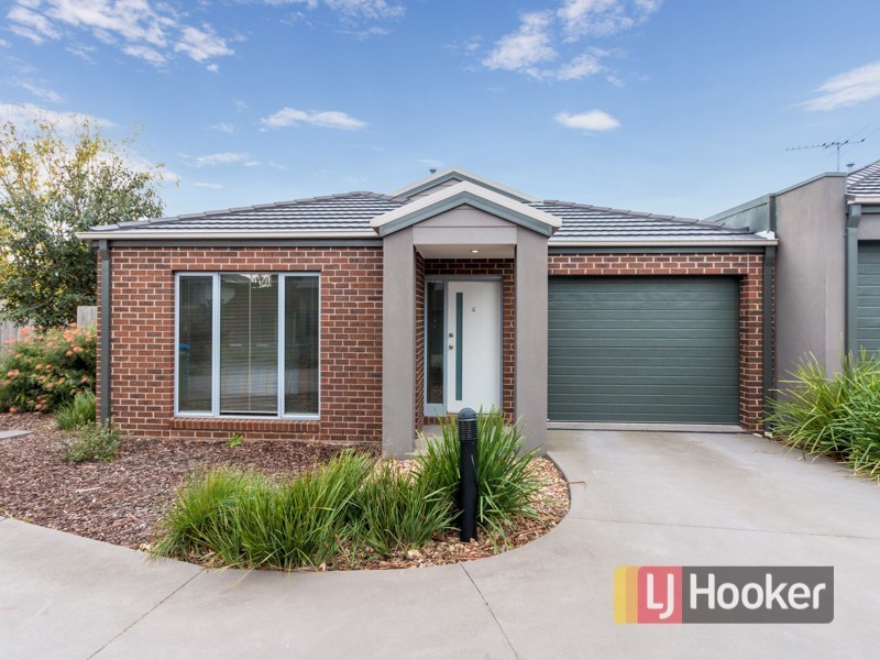 Unit 4/22-30 Golf Links Road, Berwick VIC 3806