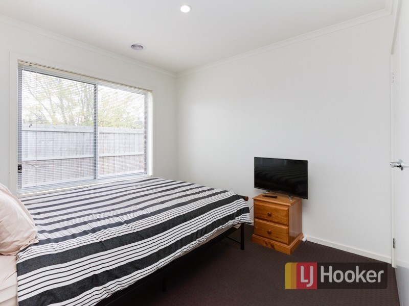 Unit 4/22-30 Golf Links Road, Berwick VIC 3806