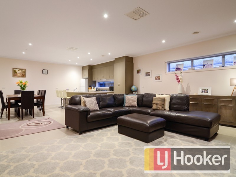 Unit 4/7-8 Roseville Court, Berwick VIC 3806