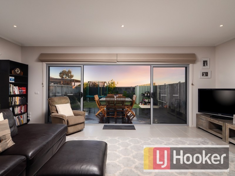 Unit 4/7-8 Roseville Court, Berwick VIC 3806