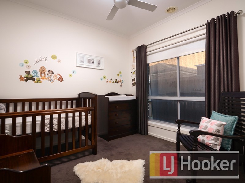 Unit 4/7-8 Roseville Court, Berwick VIC 3806