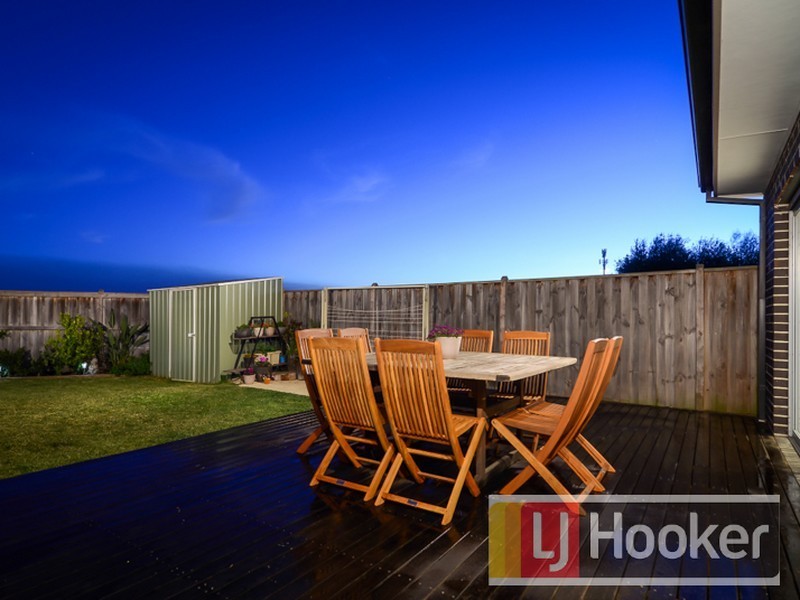 Unit 4/7-8 Roseville Court, Berwick VIC 3806