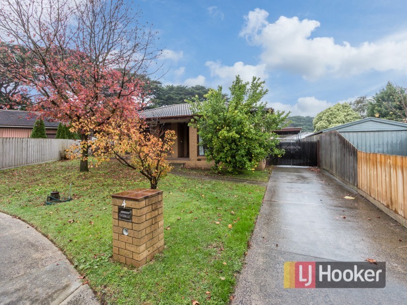 4 Kelso Place, Berwick VIC 3806