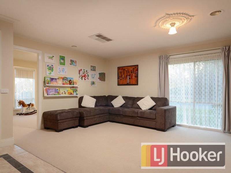 1 Stirling Circuit, Beaconsfield VIC 3807