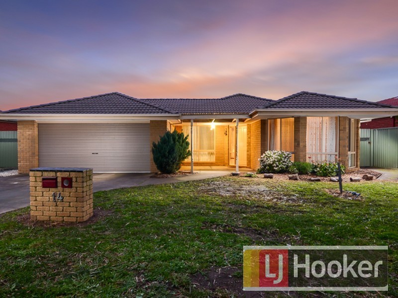 14 Masterton Place, Cranbourne East VIC 3977