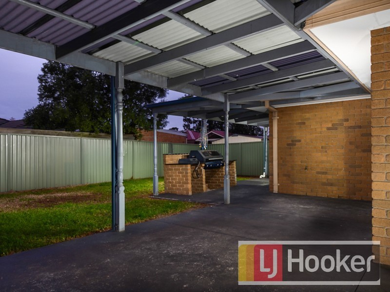 14 Masterton Place, Cranbourne East VIC 3977
