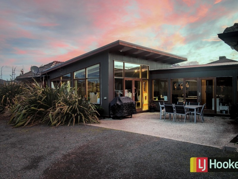 340 Princes Highway, Officer VIC 3809