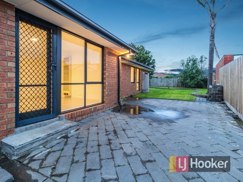 25 Karrum Karrum Court, Narre Warren South VIC 3805