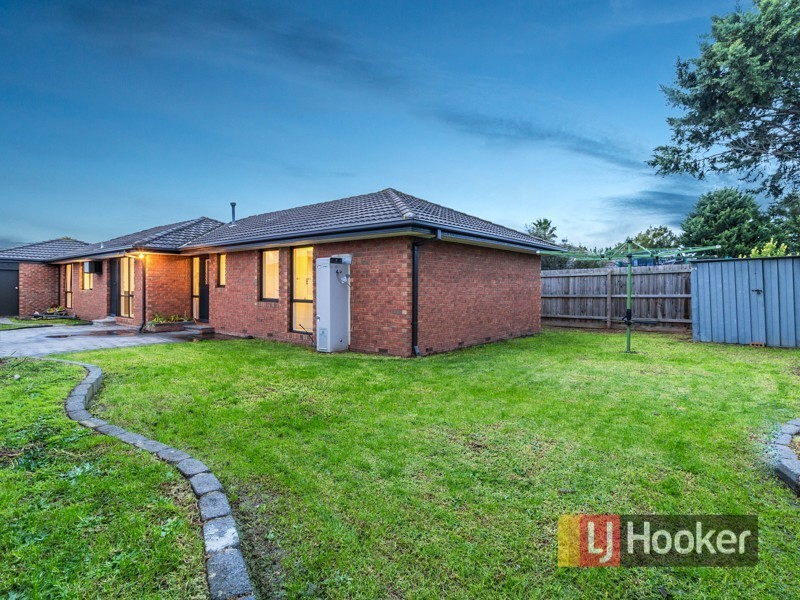 25 Karrum Karrum Court, Narre Warren South VIC 3805