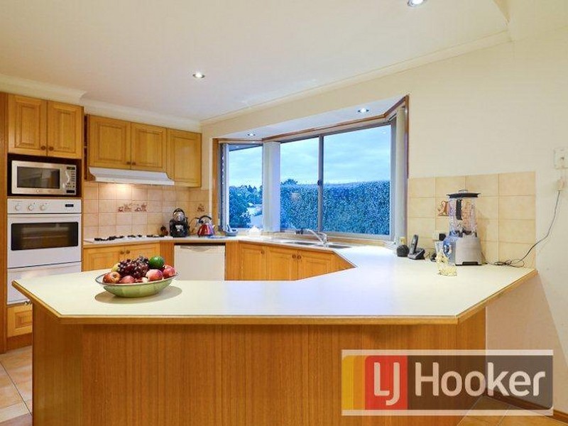 2 Matheson Court, Berwick VIC 3806