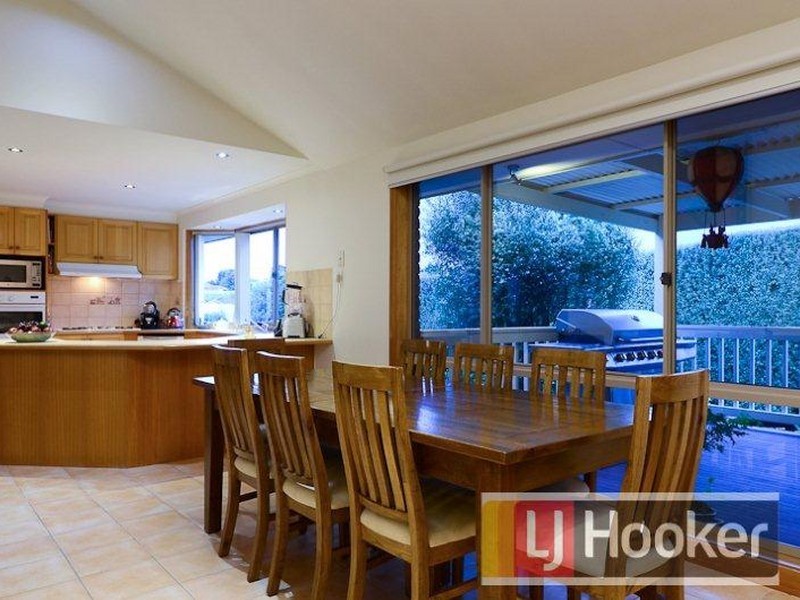 2 Matheson Court, Berwick VIC 3806