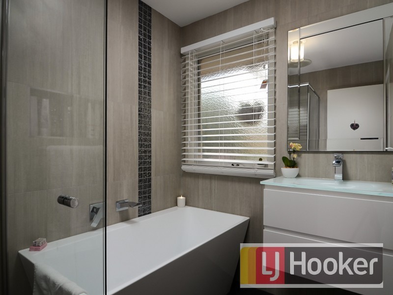 32 Ashfield Drive, Berwick VIC 3806