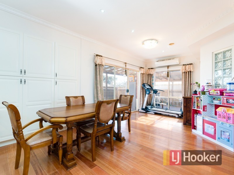 2/229 Gallaghers Road, Glen Waverley VIC 3150