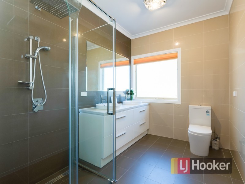 2/229 Gallaghers Road, Glen Waverley VIC 3150