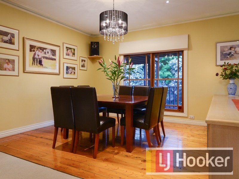 26 Waterford Close, Narre Warren North VIC 3804