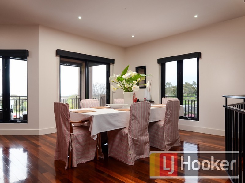 24 Melville Park Drive, Berwick VIC 3806