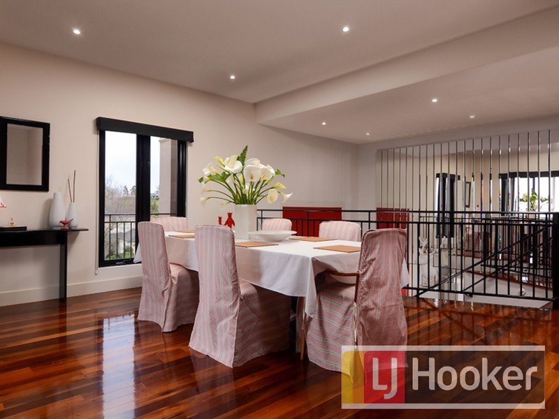 24 Melville Park Drive, Berwick VIC 3806